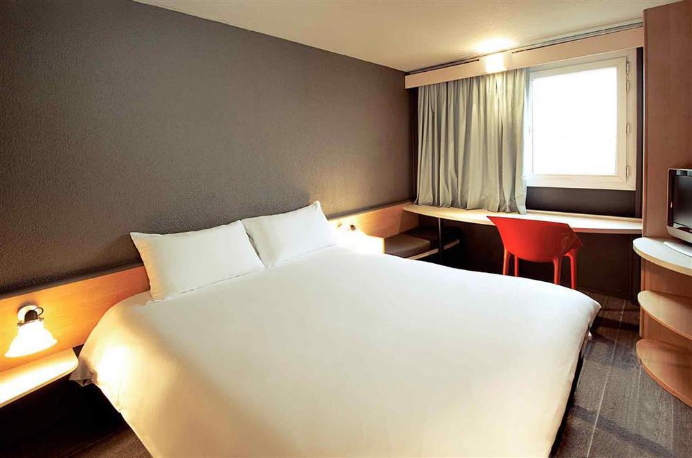 Ibis Levallois Perret Exterior foto